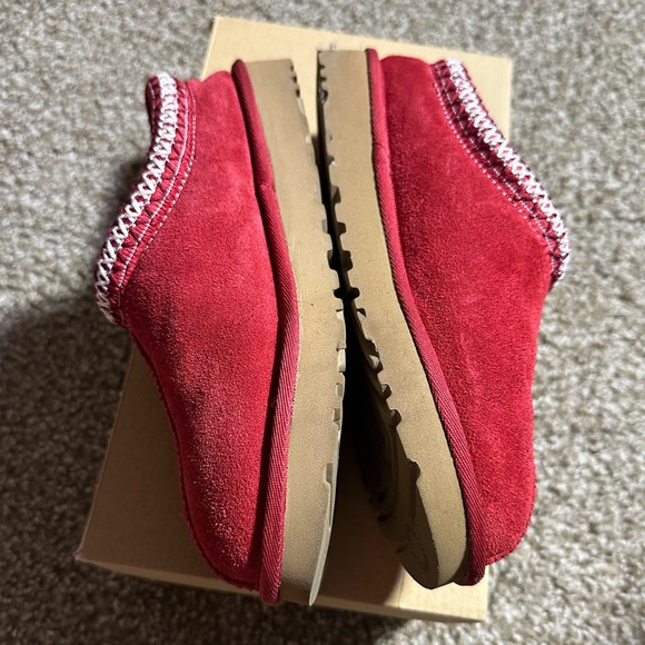 Ugg Tasmans - Picture 3 of 4